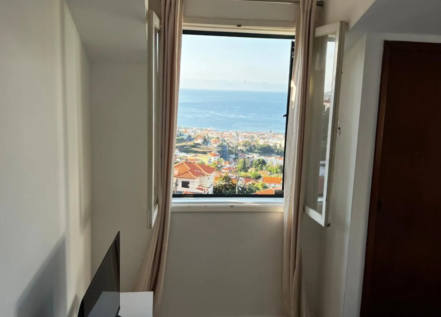 Home Away From Home Funchal  Homestay